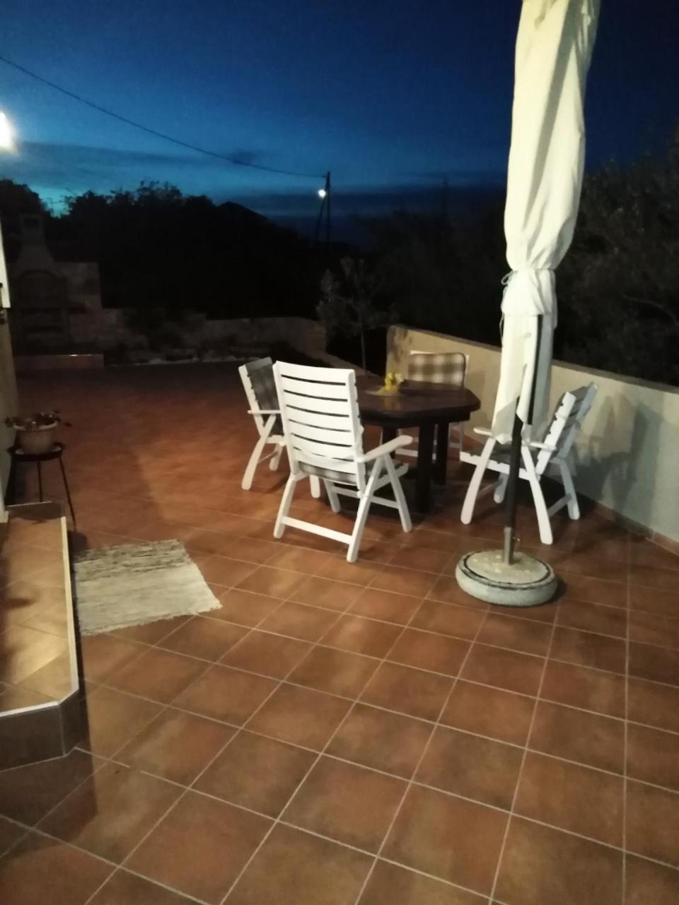 Long Island Olive Apartment Sali Ngoại thất bức ảnh