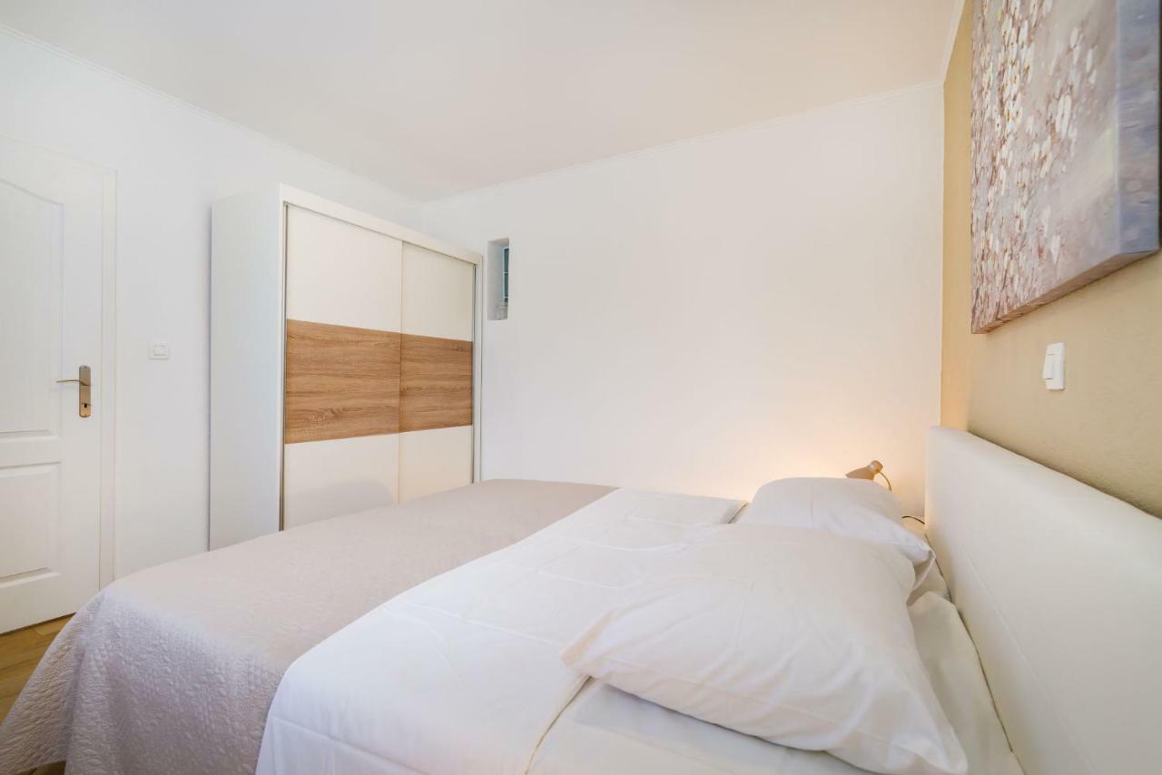 Long Island Olive Apartment Sali Ngoại thất bức ảnh