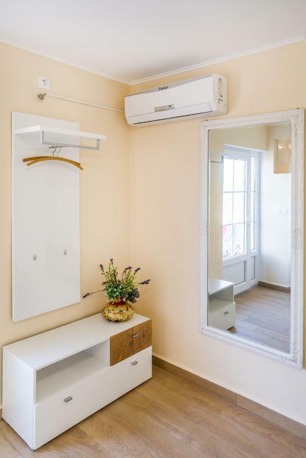 Long Island Olive Apartment Sali Ngoại thất bức ảnh