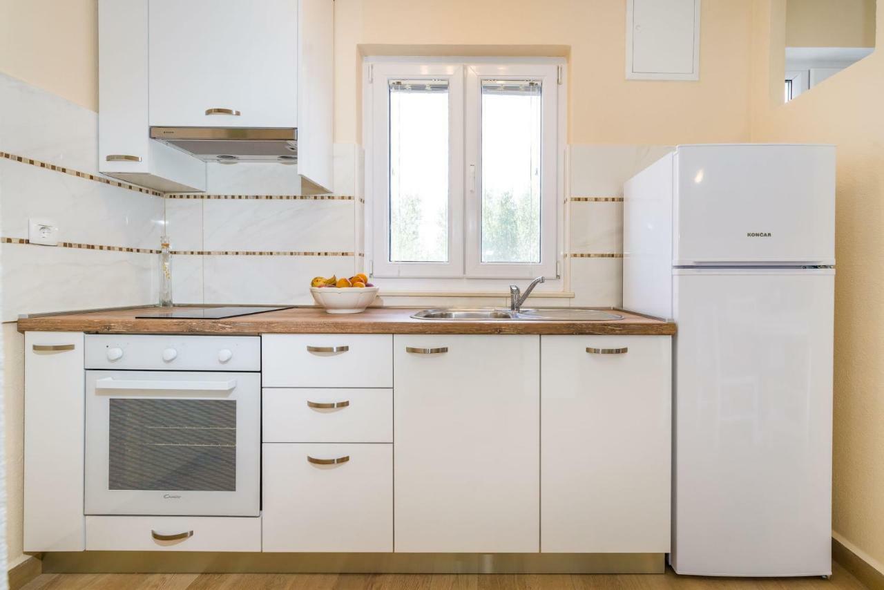 Long Island Olive Apartment Sali Ngoại thất bức ảnh