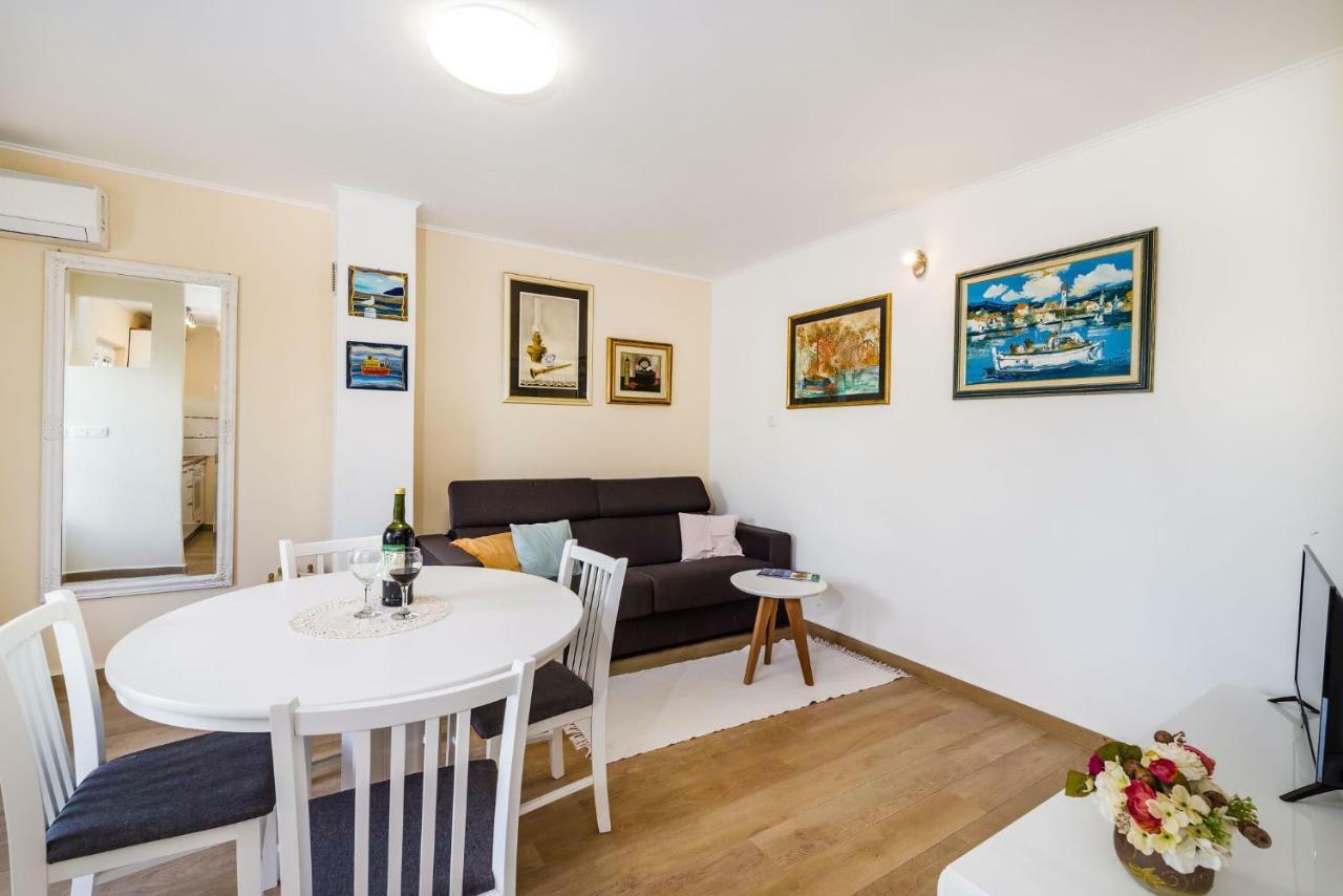 Long Island Olive Apartment Sali Ngoại thất bức ảnh