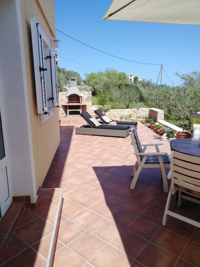 Long Island Olive Apartment Sali Ngoại thất bức ảnh